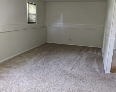 508 Bristol Lane - Photo Thumbnail 12