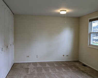 508 Bristol Lane - Photo Thumbnail 8