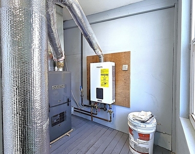 2924 W 38th Place - Photo Thumbnail 16