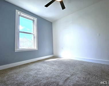 2924 W 38th Place - Photo Thumbnail 11