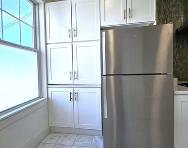 2924 W 38th Place - Photo Thumbnail 8