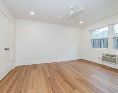 406 Franklin Avenue - Photo Thumbnail 8