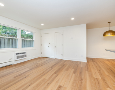406 Franklin Avenue - Photo Thumbnail 3