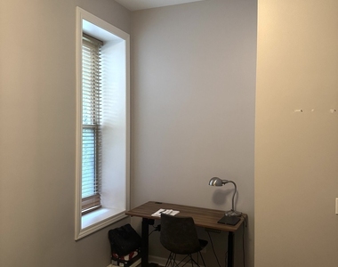 1344 N North Park Avenue - Photo Thumbnail 11