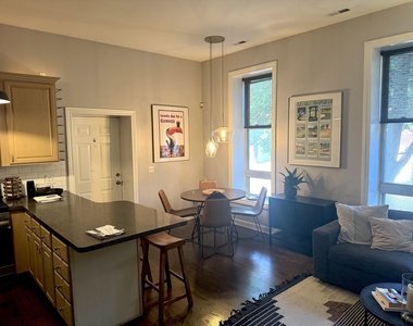 1344 N North Park Avenue - Photo Thumbnail 4