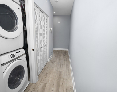 1358 S Fairfield Avenue - Photo Thumbnail 26