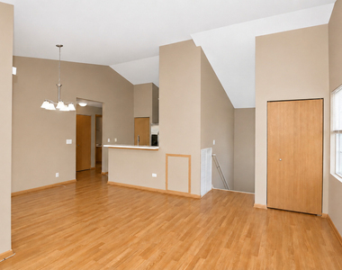 1623 Silverstone Drive - Photo Thumbnail 5