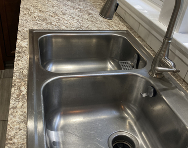 3136 N Paulina Street - Photo Thumbnail 4
