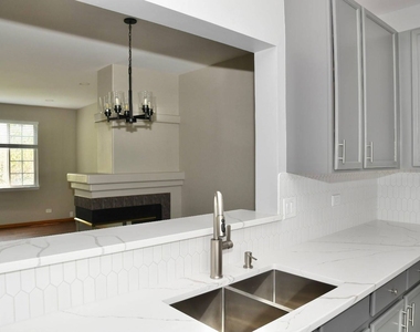 3467 Ravinia Circle - Photo Thumbnail 14