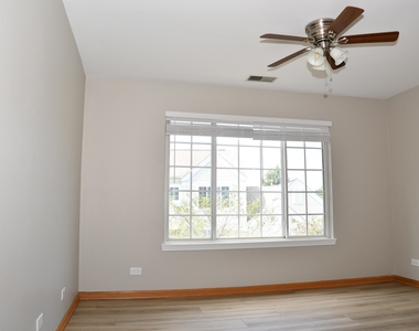3467 Ravinia Circle - Photo Thumbnail 9
