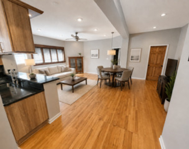 5233 S Michigan Avenue - Photo Thumbnail 3
