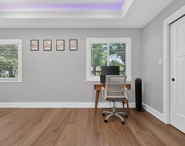 3825 Maple Avenue - Photo Thumbnail 21