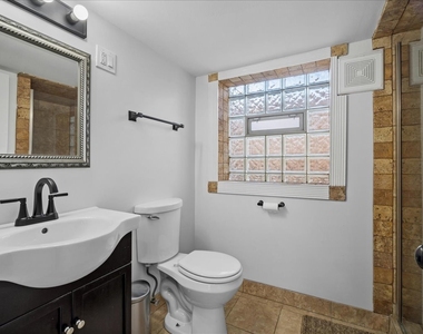 1230 Greenwood Court - Photo Thumbnail 18