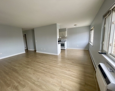 8635 W Foster Avenue - Photo Thumbnail 8