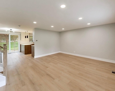917 Aimtree Place - Photo Thumbnail 2