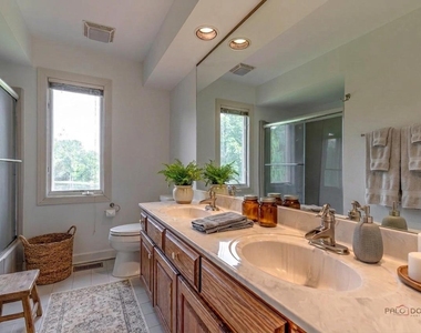 5420 Belmont Court - Photo Thumbnail 12