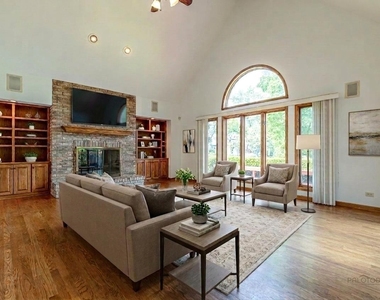 5420 Belmont Court - Photo Thumbnail 8