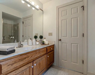 5420 Belmont Court - Photo Thumbnail 14