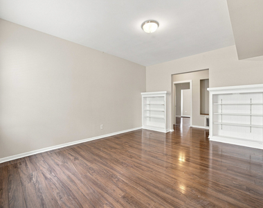 7443-7445 S Paxton Avenue - Photo Thumbnail 6