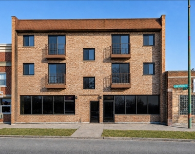 7109 N Western Avenue - Photo Thumbnail 17