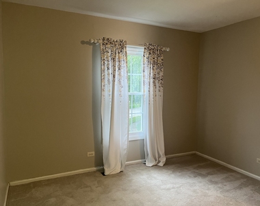 1208 Duke Court - Photo Thumbnail 8