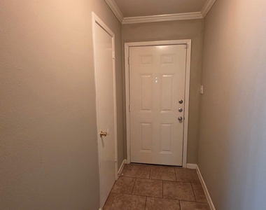9007 Glen Shadow Drive - Photo Thumbnail 2