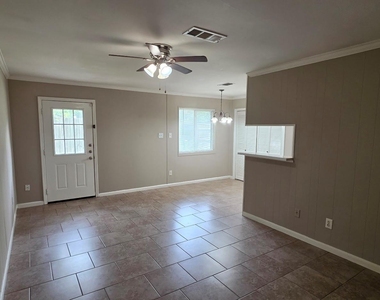 9007 Glen Shadow Drive - Photo Thumbnail 3