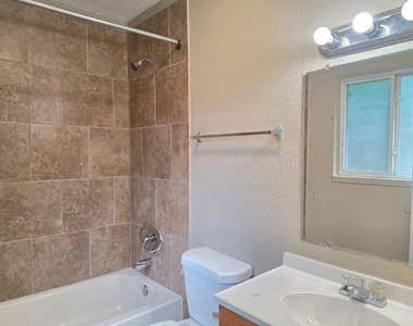 9007 Glen Shadow Drive - Photo Thumbnail 22