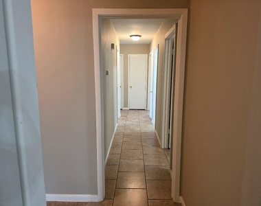 9007 Glen Shadow Drive - Photo Thumbnail 12