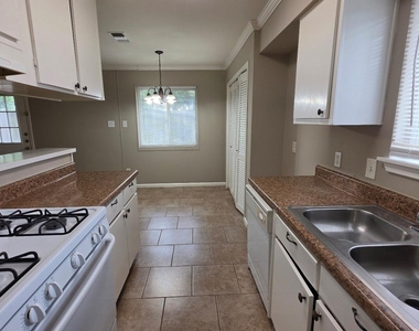 9007 Glen Shadow Drive - Photo Thumbnail 9