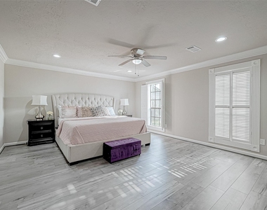 3102 Glenn Lakes Lane - Photo Thumbnail 40