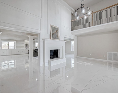 3102 Glenn Lakes Lane - Photo Thumbnail 4
