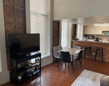 2118 Strand Street - Photo Thumbnail 14