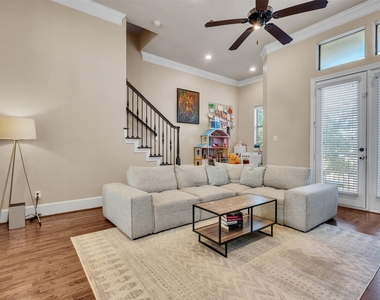 1877 Dart Street - Photo Thumbnail 5