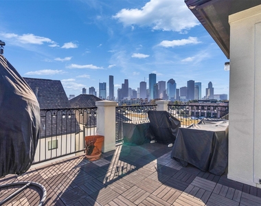 1877 Dart Street - Photo Thumbnail 10