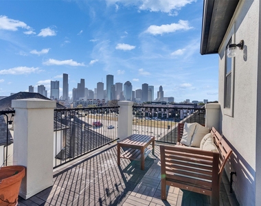 1877 Dart Street - Photo Thumbnail 12