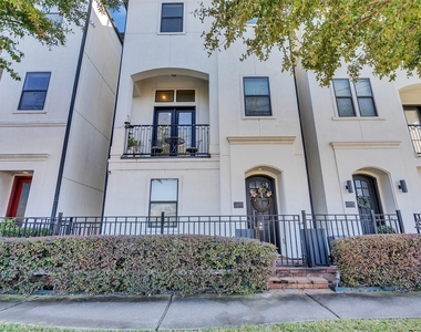 1877 Dart Street - Photo Thumbnail 1