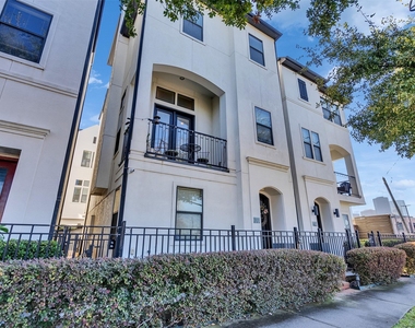 1877 Dart Street - Photo Thumbnail 2