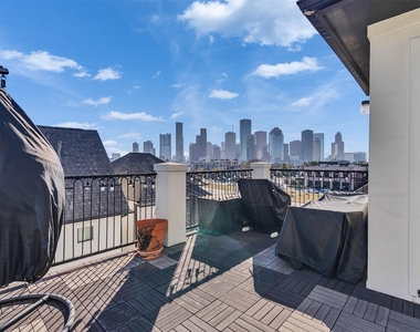 1877 Dart Street - Photo Thumbnail 11