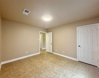 3121 Fm 646 Road N - Photo Thumbnail 15