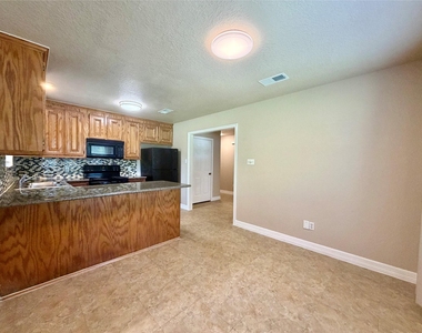 3121 Fm 646 Road N - Photo Thumbnail 6