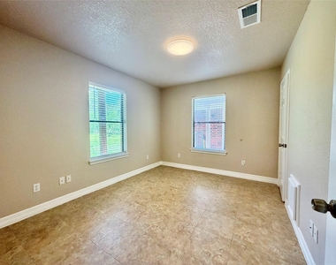 3121 Fm 646 Road N - Photo Thumbnail 16