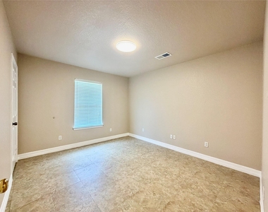3121 Fm 646 Road N - Photo Thumbnail 14