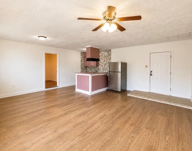 5526 Stonewall Street - Photo Thumbnail 2