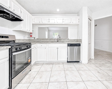 21419 Park Orchard Drive - Photo Thumbnail 9