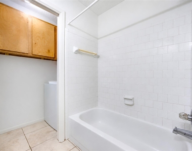 21419 Park Orchard Drive - Photo Thumbnail 25