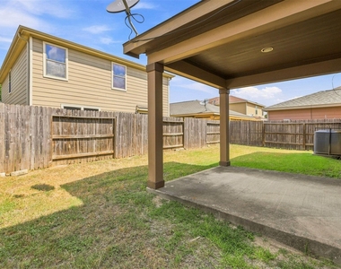 1014 Hummingbird Point Lane - Photo Thumbnail 26