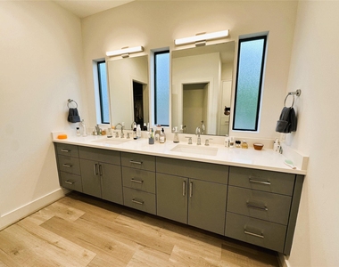805 Dorothy Street - Photo Thumbnail 13
