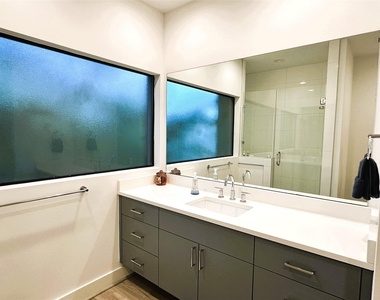 805 Dorothy Street - Photo Thumbnail 16