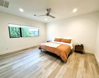 805 Dorothy Street - Photo Thumbnail 10